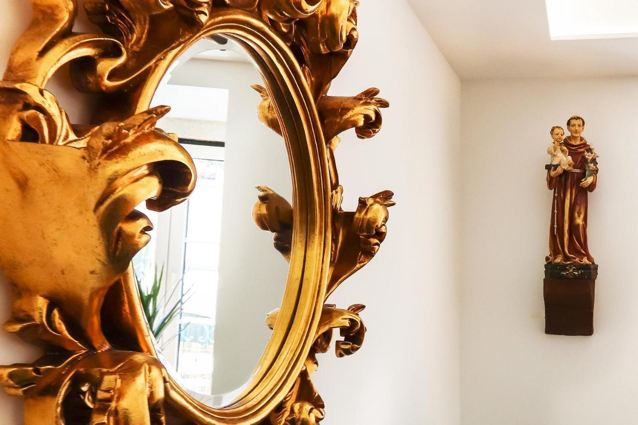 Appartamento Castelo Premium By Homing Lisbona Esterno foto