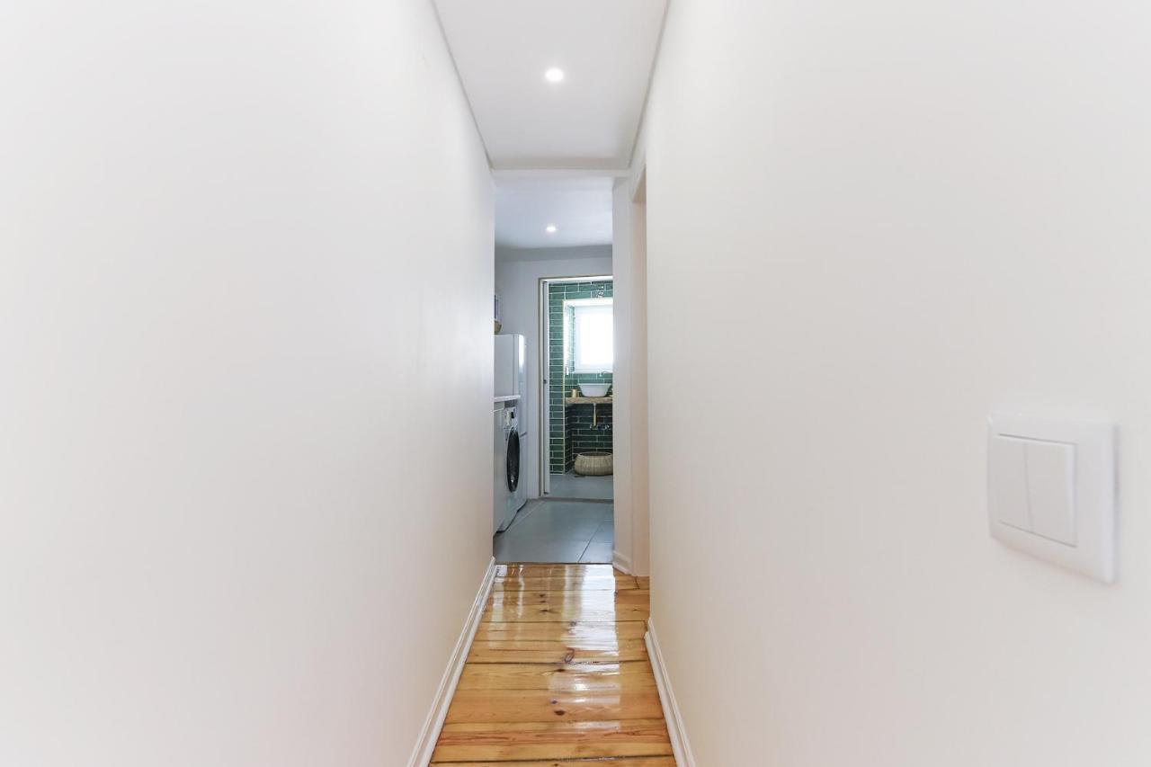 Appartamento Castelo Premium By Homing Lisbona Esterno foto