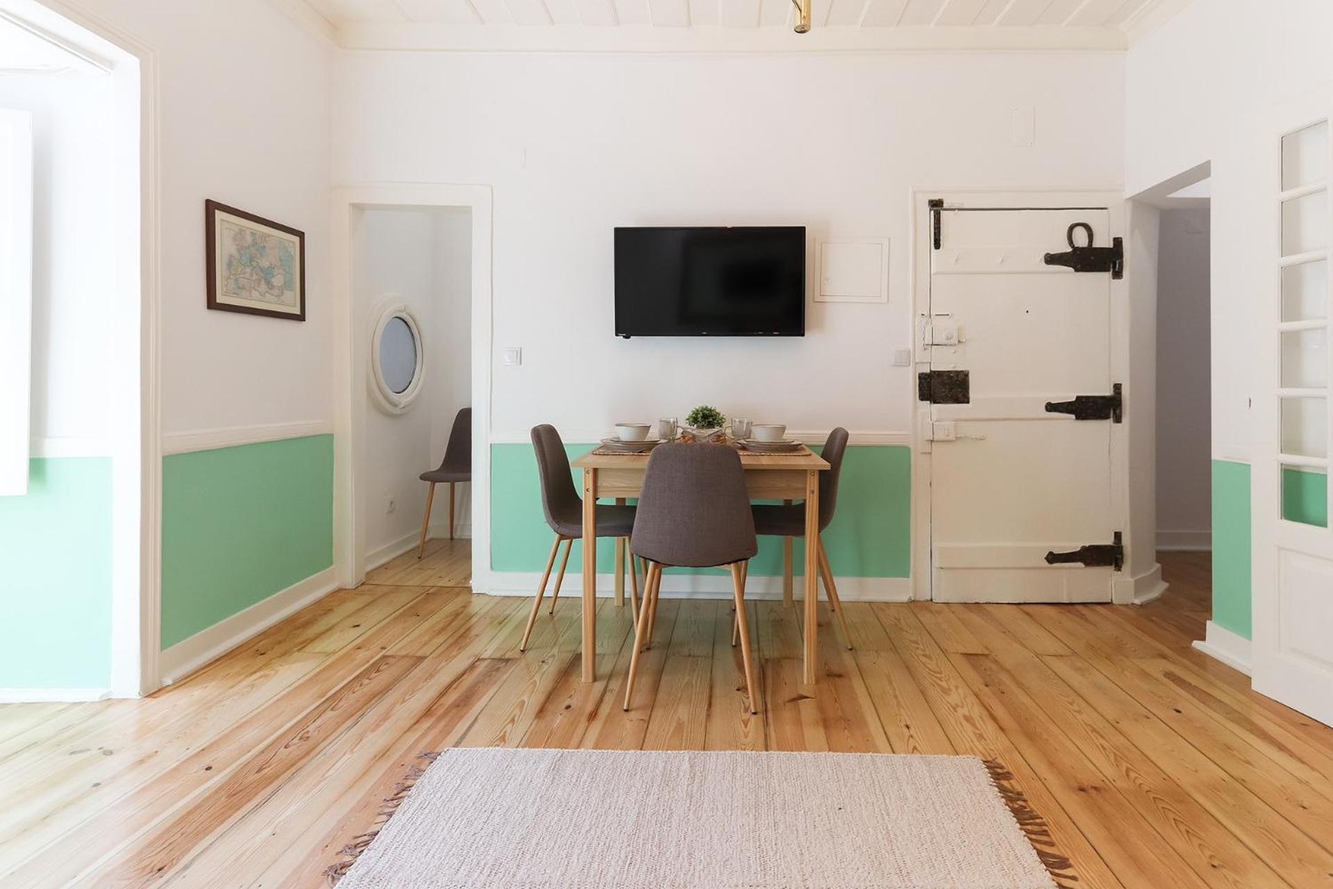 Appartamento Castelo Premium By Homing Lisbona Esterno foto