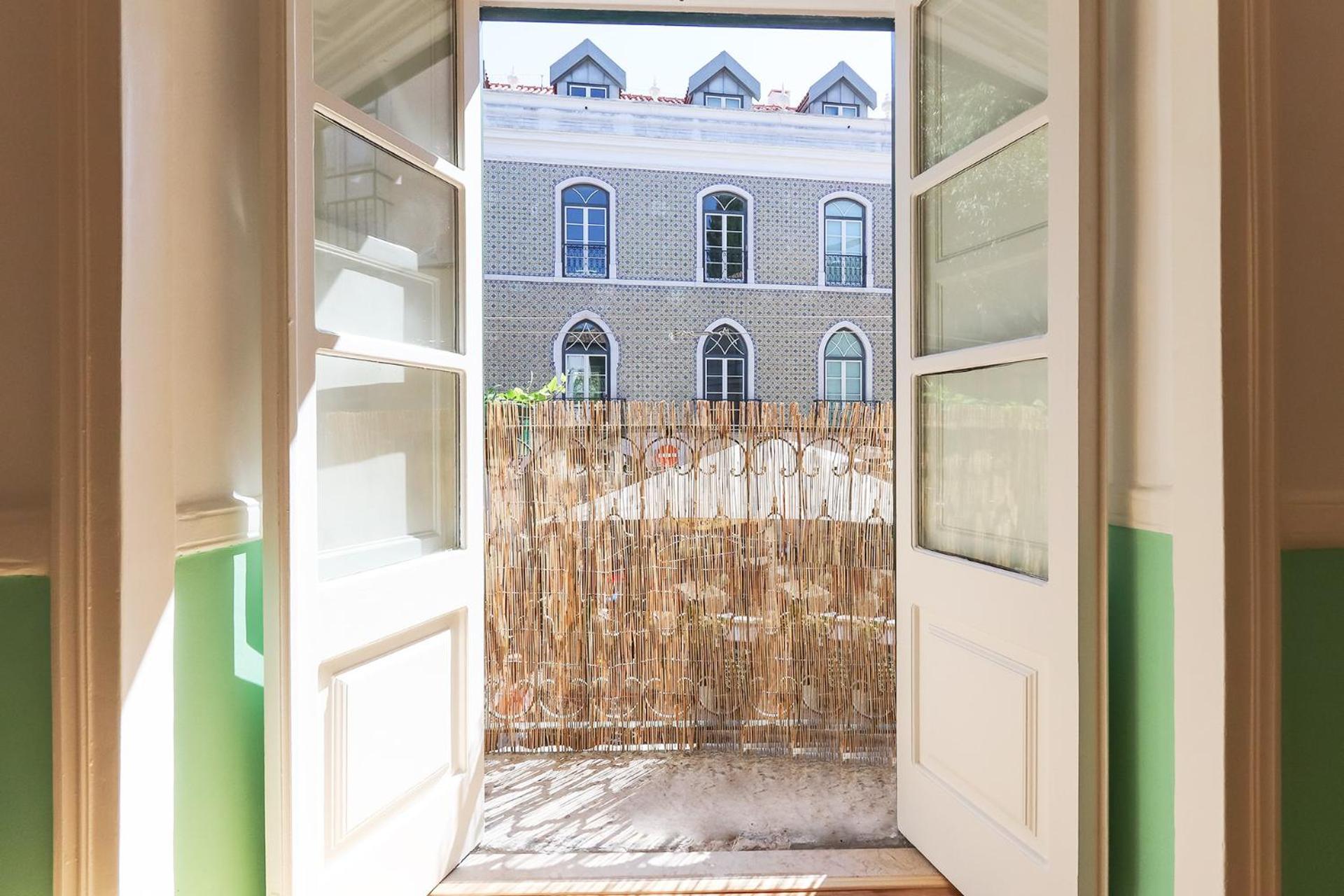 Appartamento Castelo Premium By Homing Lisbona Esterno foto